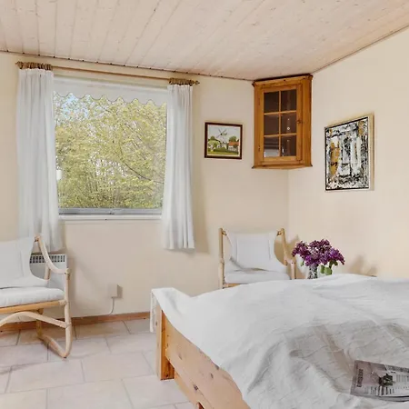 Semesterbostad Amazing In Augustenborg